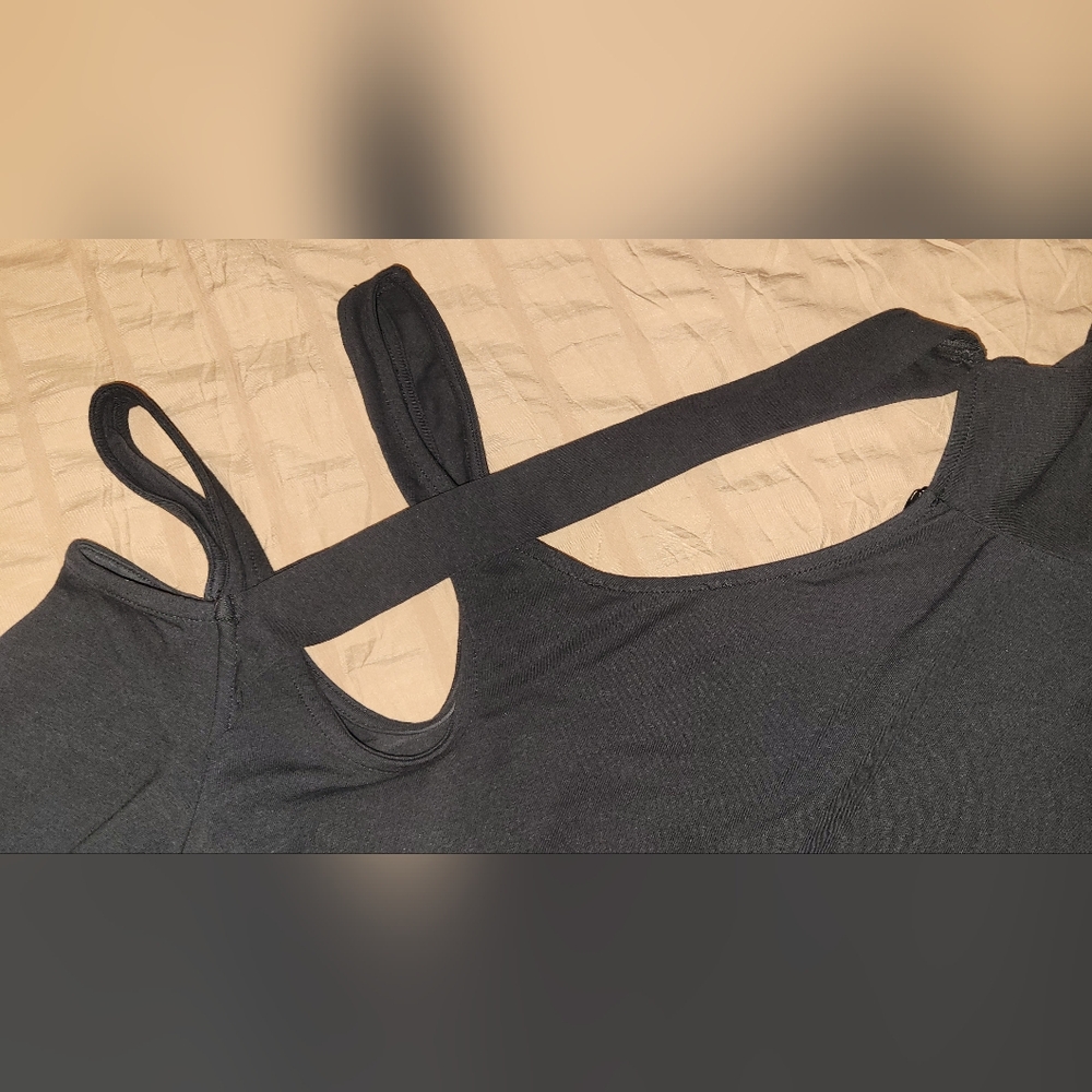 NWT Fashion To Figure Women's Black Cold Shoulder Top - Picture 5 of 7